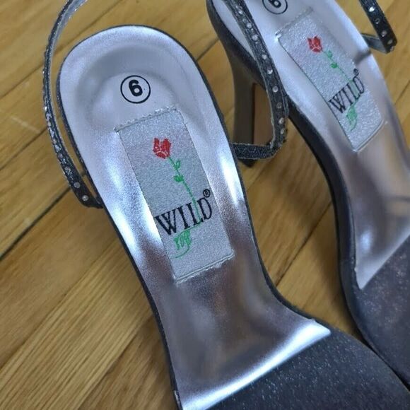 NIB Vintage 90s Wild Rose Silver Heels Strappy Sandals Rhinestone Prom Size 6 - Picture 8 of 8